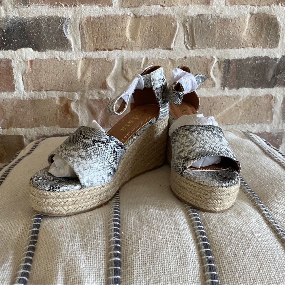 MATA SPRING-4 WOMEN'S‎ PLATFORM WEDGE SANDALS